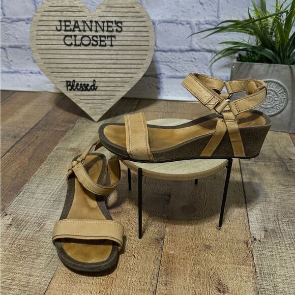 Teva Shoes - Teva Ysidro Stitch Wedge Sandals  Size 8.5 Brown Strappy Comfort Slingback